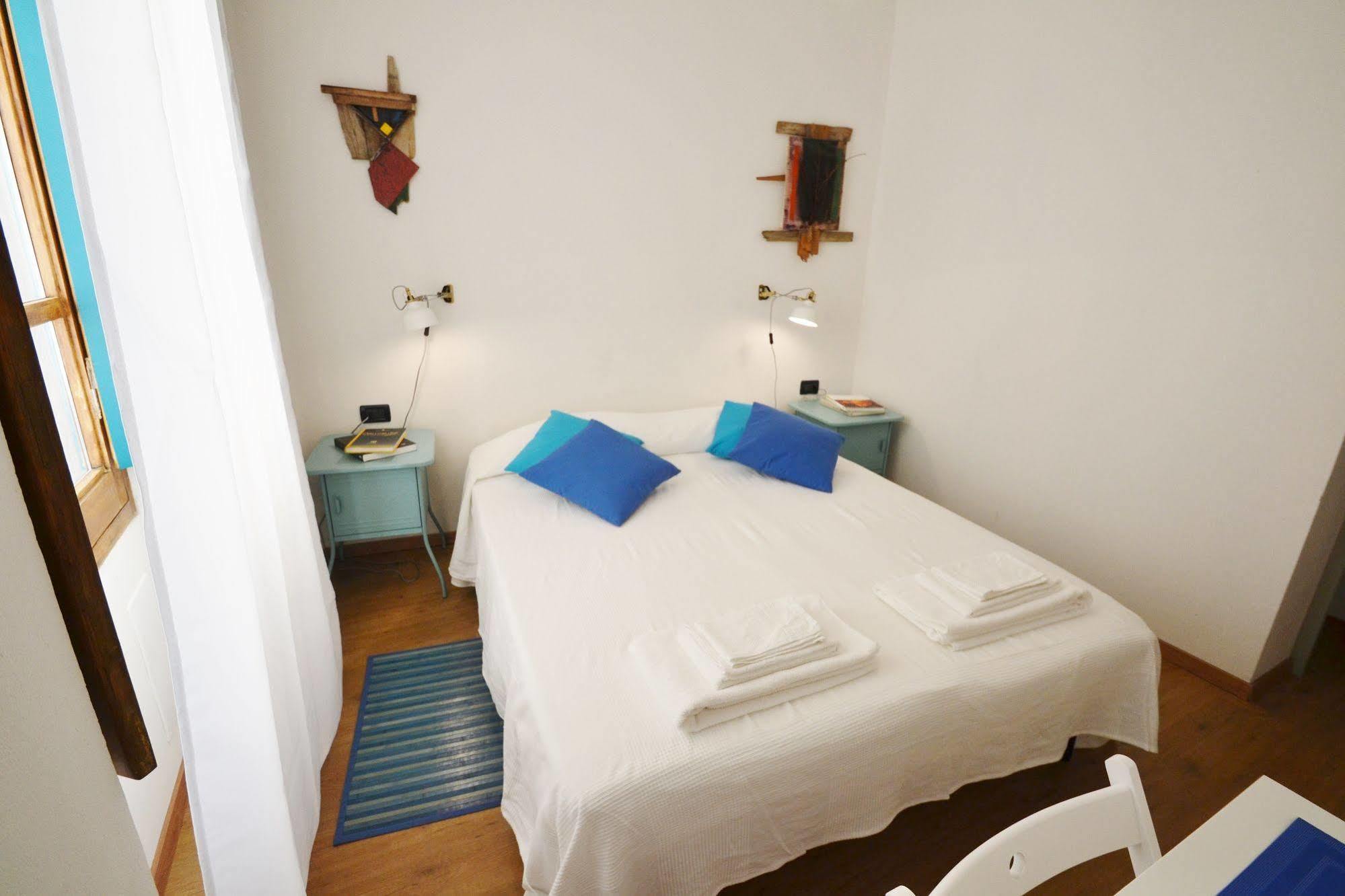 Il Bandito Re Hotel Nuoro  Luaran gambar